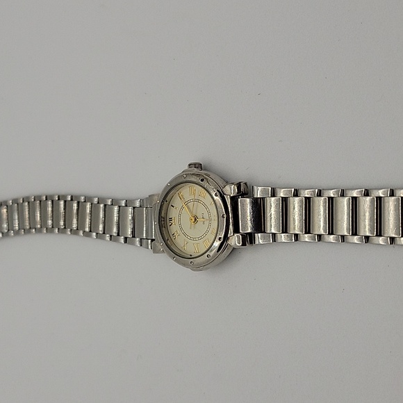 Vintage Avon Watch main image 4